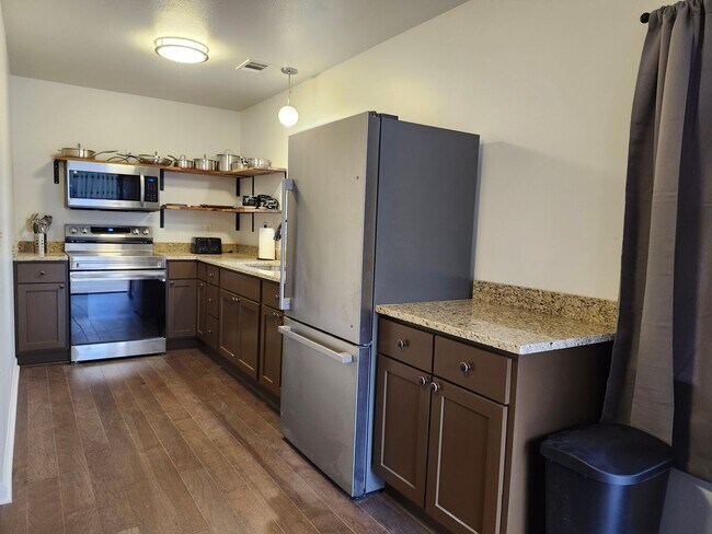 Foto del edificio - Spacious 3 bedroom 2 bath home in Chickamauga, GA