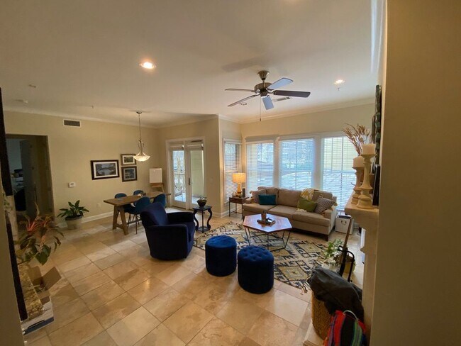 Living Room - 990 Stanford Ave