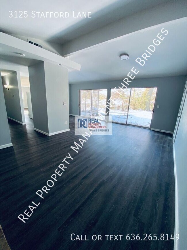 Building Photo - 3125 Stafford Ln