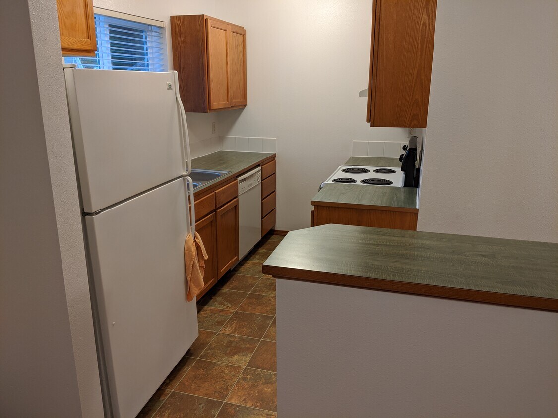 Foto principal - 13320 30th Ave NE