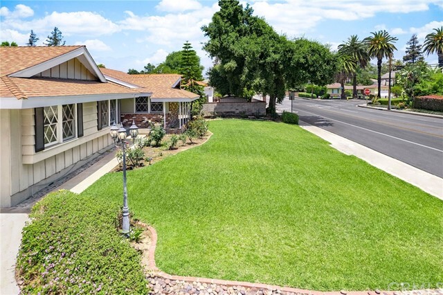 Building Photo - 2215 El Monte Ave