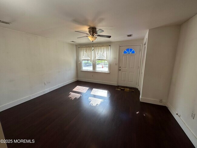 Foto del edificio - 143 8th St