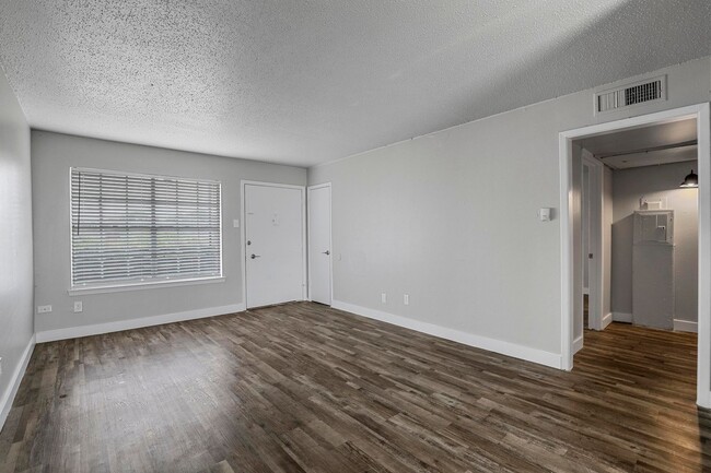 Interior Photo - Flats on Handley: All Bills Paid! Pool, BB...