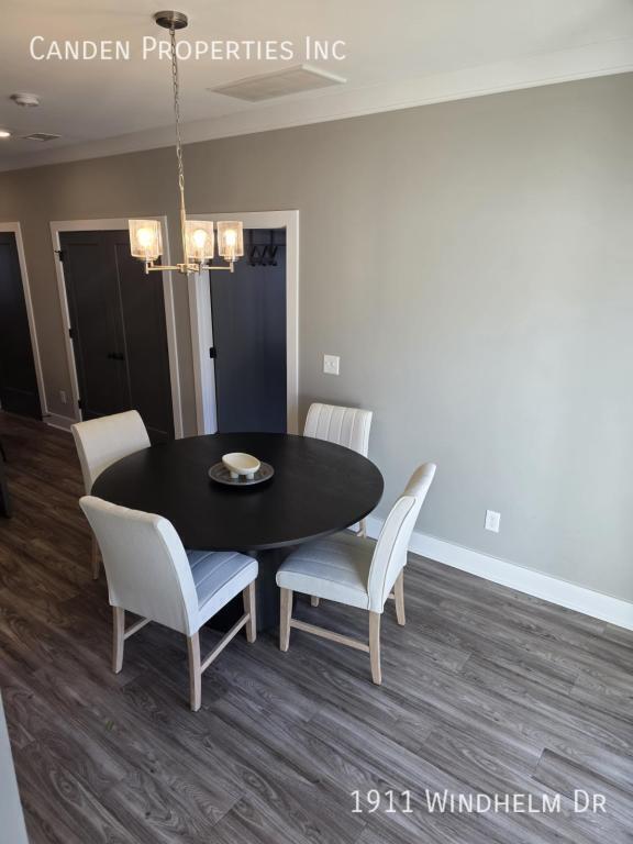 Foto del edificio - 1911 Windhelm Dr