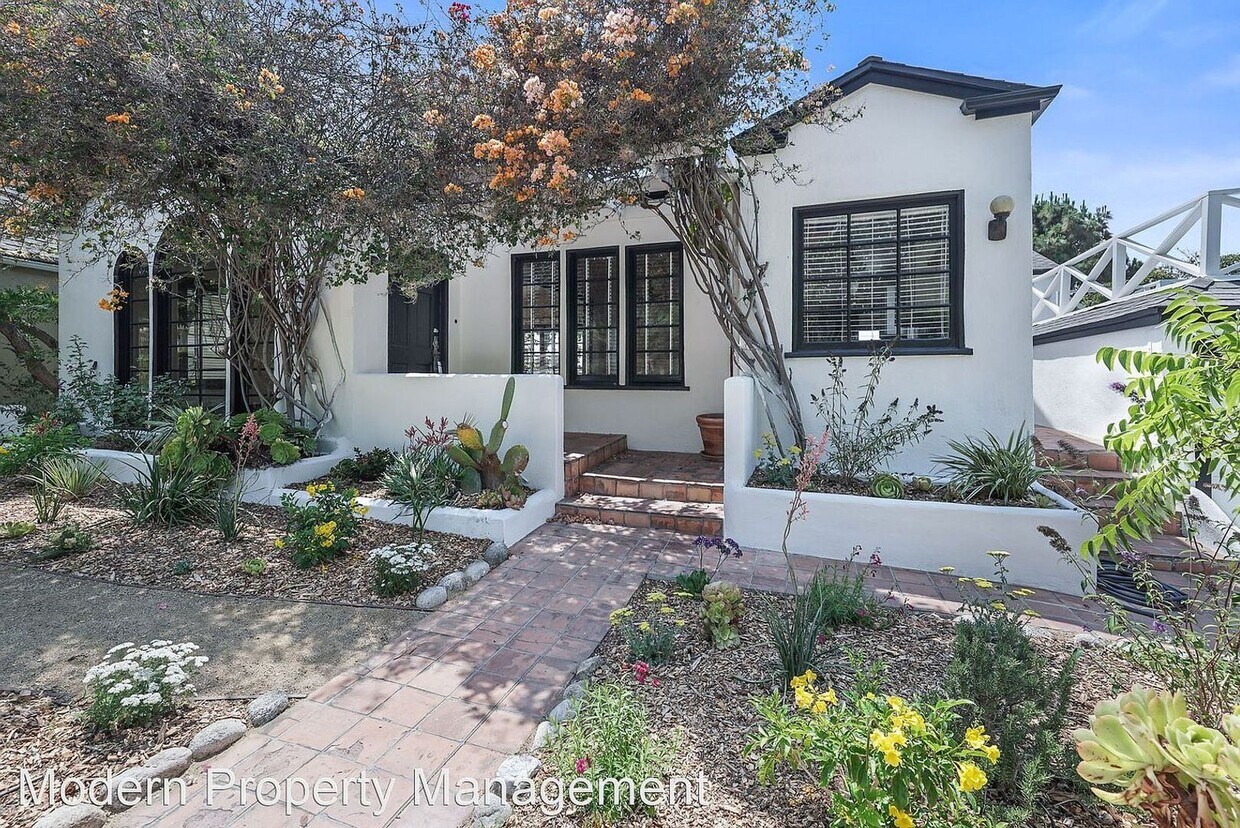 Primary Photo - This gorgeous property is in the very desi...