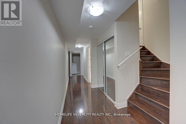 Building Photo - 55 Cobblehill Crescent