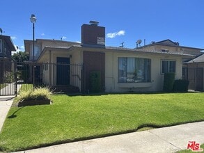Building Photo - 10432 Crenshaw Blvd
