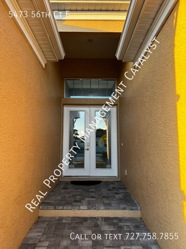 Building Photo - 5473 56th Ct E