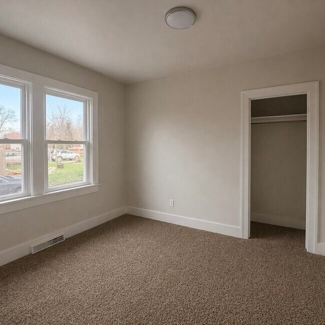 Foto del edificio - 2315 Tuxedo St