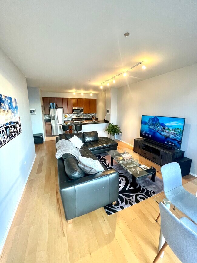 Ample Space - 330 N Jefferson St