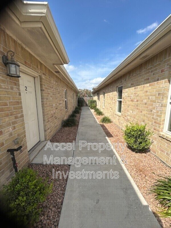 Foto del edificio - 3713 Whitewing Ave