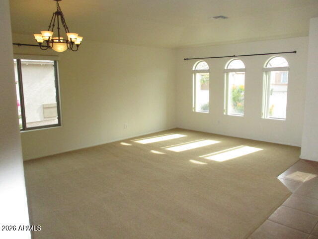 Foto del edificio - 694 E Saddle Way