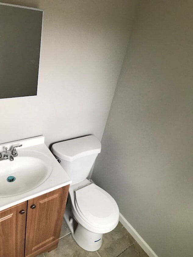 Primary Photo - Large West Oak Lane home