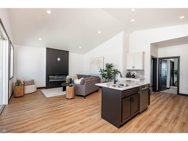 Foto del edificio - 6715 66th Ave S