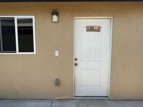 Building Photo - 221-223 Mariposa Ave
