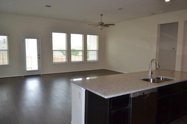 Building Photo - 619 Panzano Dr