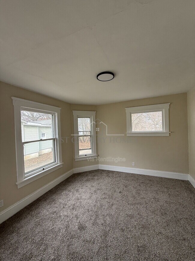 Foto del edificio - 2213 17th St NE