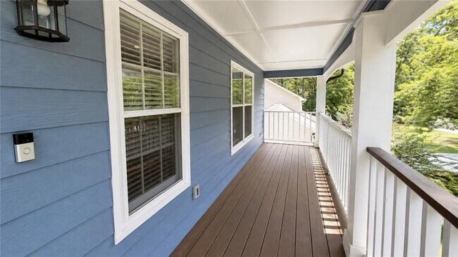 Foto del edificio - 1235 Grayland Hills Dr