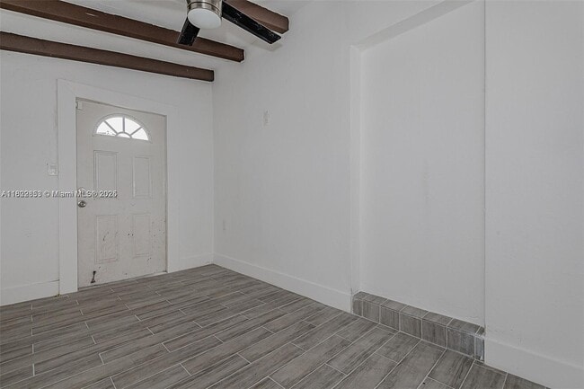 Foto del edificio - 2425 SW 26th Terrace