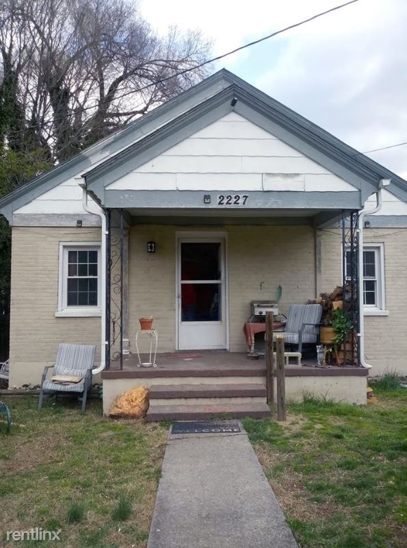 Primary Photo - 2 br, 1 bath House - 2227 Roanoke Ave SW