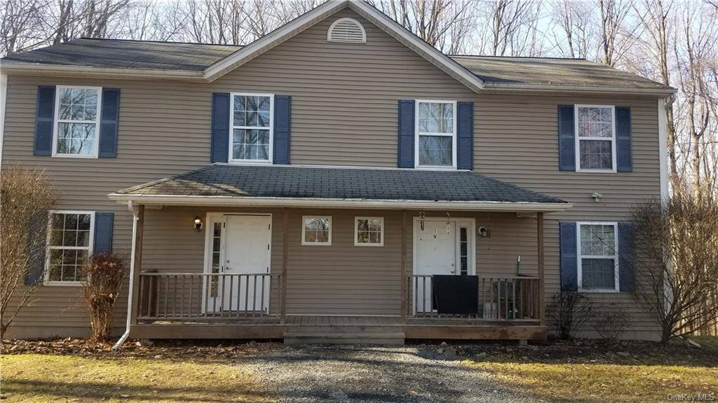 Primary Photo - 17 Country Pond Ln