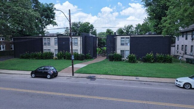 Foto del edificio - 151 N Belvedere Blvd