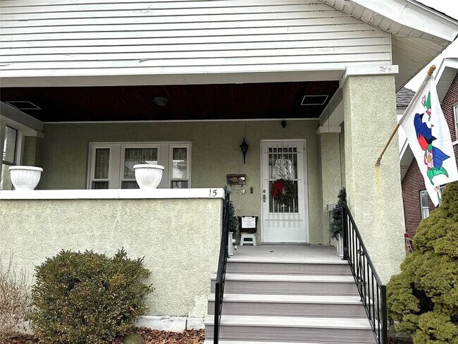 Foto del edificio - 15 Cleveland Ave