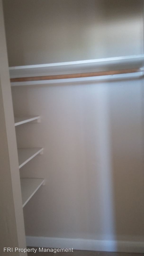 Building Photo - 1010 N Fiske Blvd