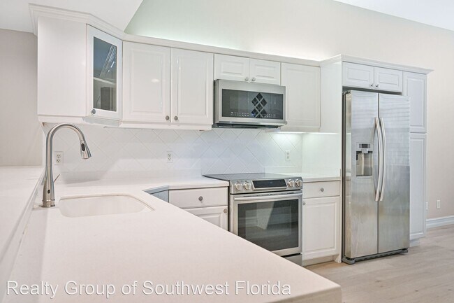 Building Photo - 2 br, 2 bath House - 14530 Red Fox Run #203