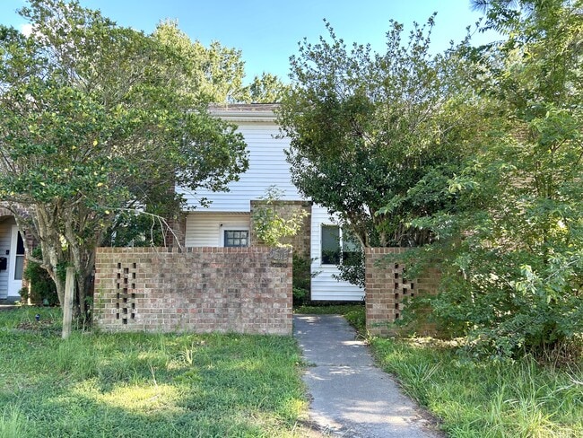 Building Photo - 5616 Colter Ct