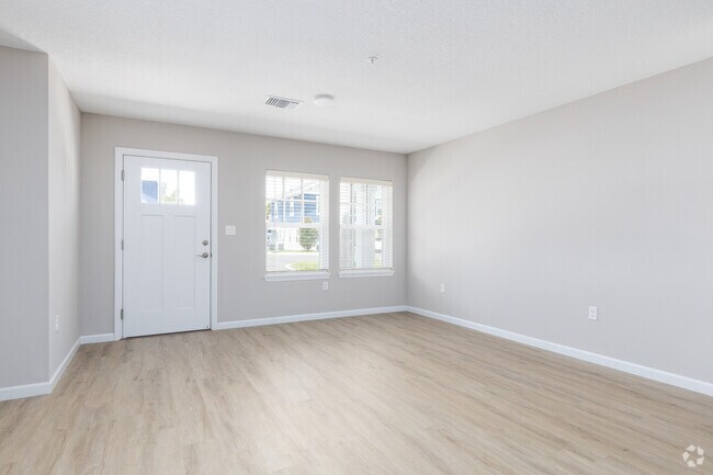 1HAB, 1BA - 630SF - ADA - Royal Oak Apartments