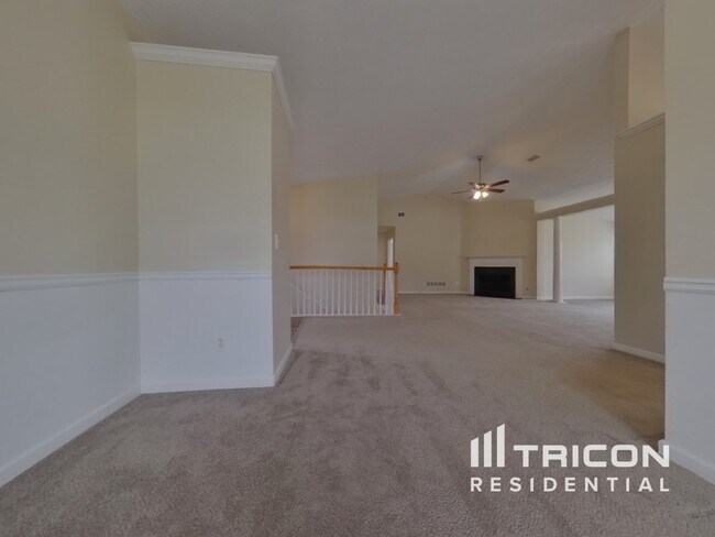 Building Photo - 20 Mattie Ln