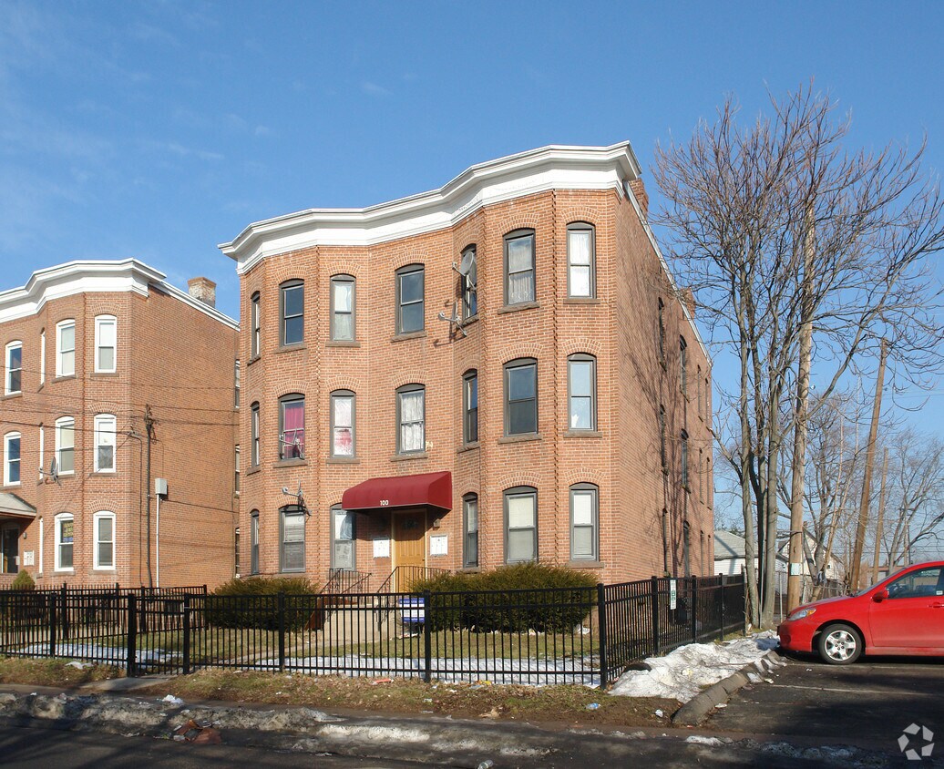 100 Preston St, Hartford, CT 06114 Apartments in Hartford, CT
