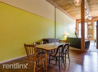 Building Photo - 1 br, 1 bath Apartment - 1,019 sqft