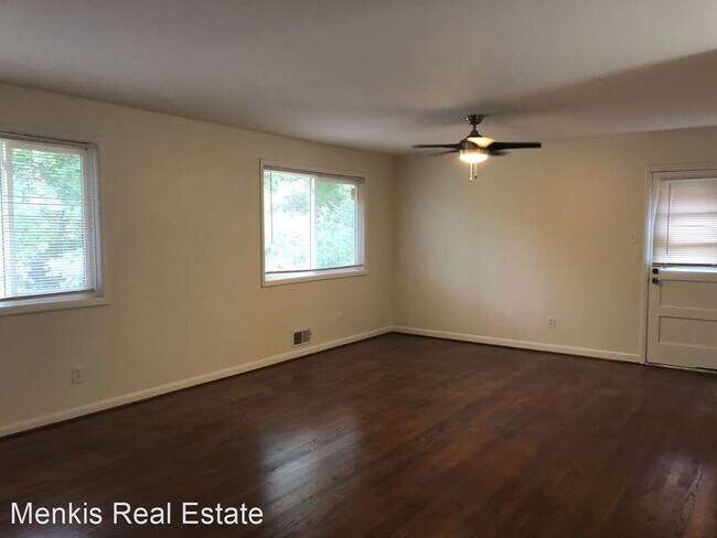 Building Photo - 4 br, 2.5 bath House - 9713 Hedin Dr
