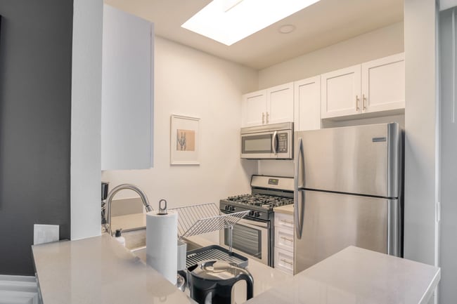 Interior Photo - 1223 Federal Ave
