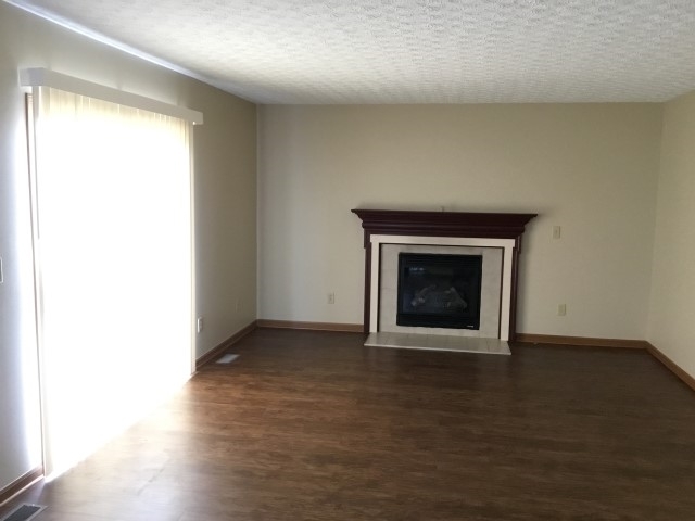 Building Photo - 8966 Coral Canyon Circle