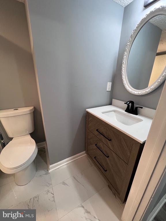 Building Photo - 307 Brethour Ct