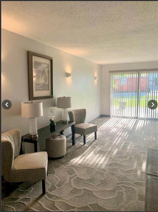 Primary Photo - 100 Waverly Way