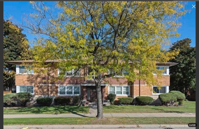 Building Photo - 1345 S Mannheim Rd
