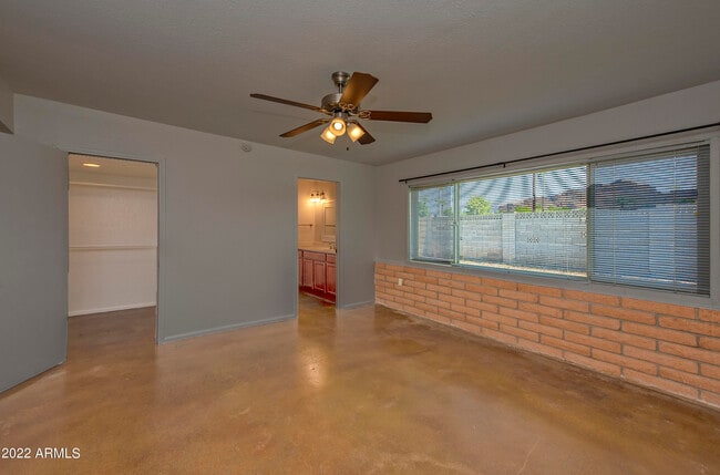 Foto del edificio - 4456 E Campbell Ave