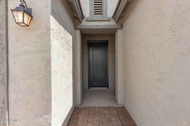Building Photo - 8529 S 67th Dr