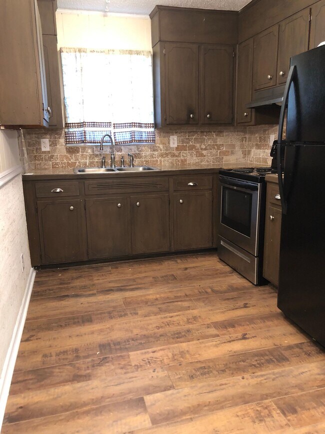 6338 Wares Ferry Rd, Montgomery, AL 36117 House Rental in Montgomery