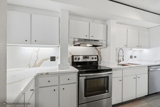 Building Photo - 511 Avenue B NW