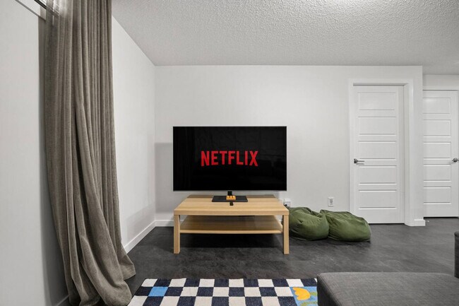 Photo du bâtiment - 141 Ambleside Heath NW