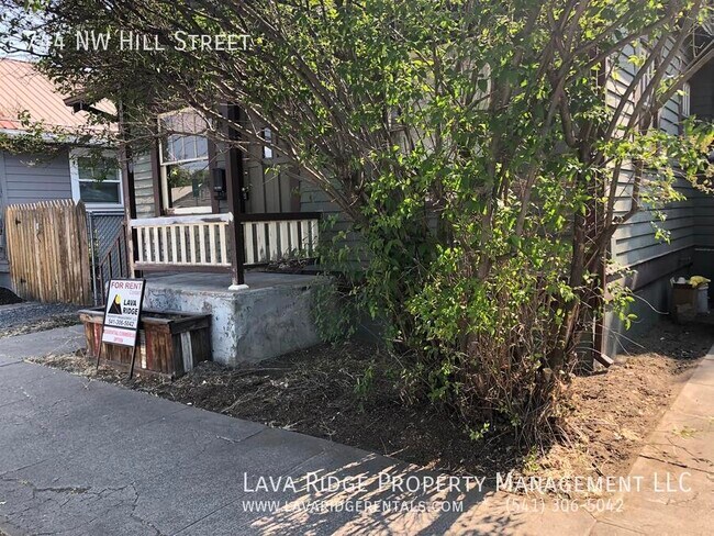 Foto del edificio - 744 NW Hill St