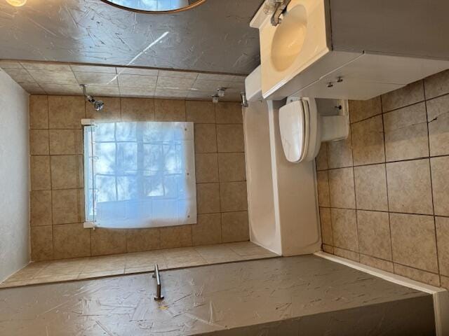 Foto del edificio - 2710 E 3rd St