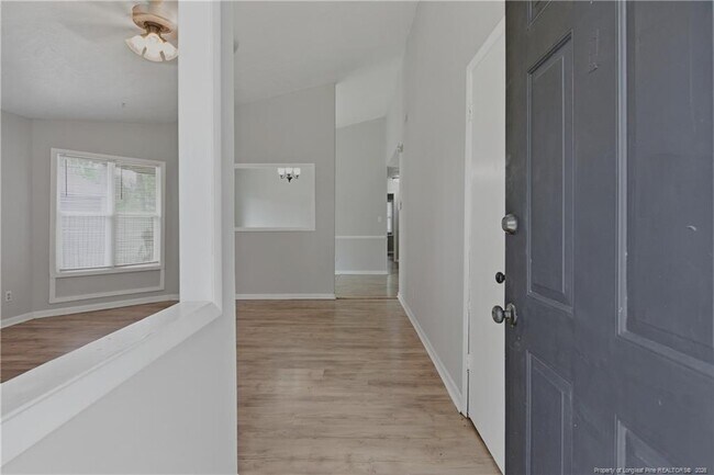 Building Photo - 6984 Timberwood Dr