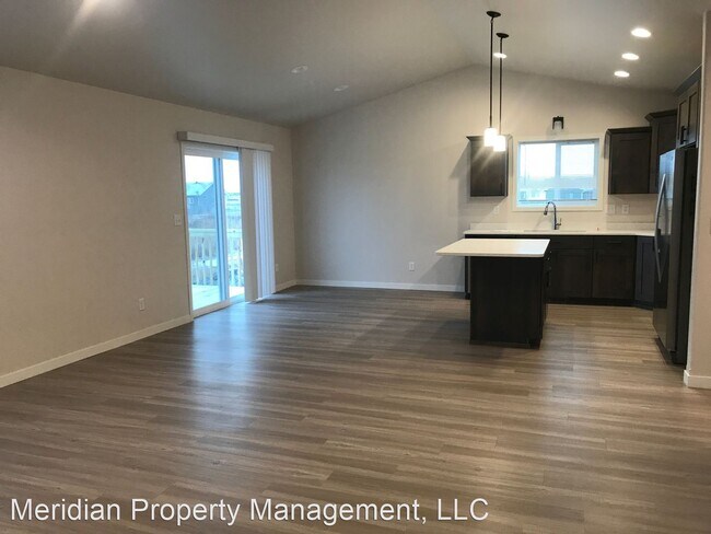 Building Photo - 3 br, 2 bath House - 2712 11th St W