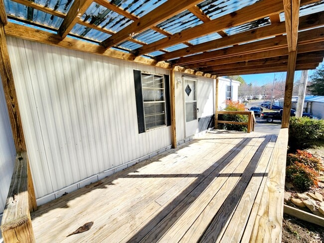 Building Photo - 2729 Forest Edge Way